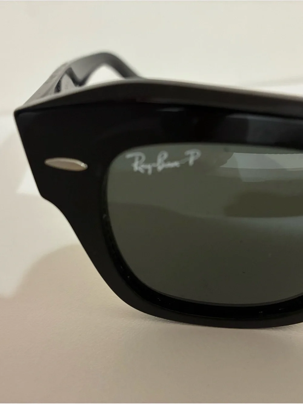 polished black Ray-Ban State Street RB2186 polarized sunglasses
